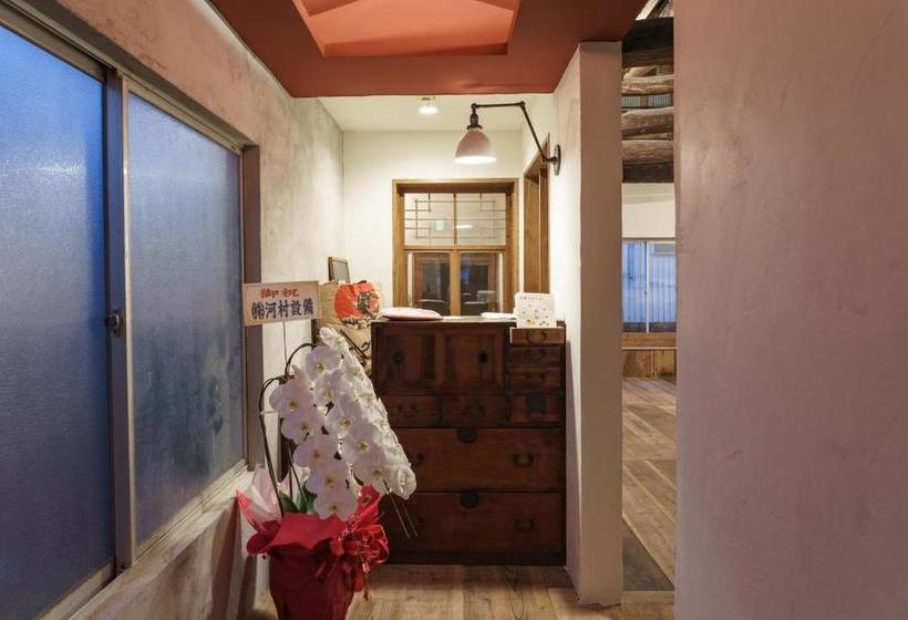 Общежитие ゲストハウス さんかくワサビ Guest House Sankaku Wasabi