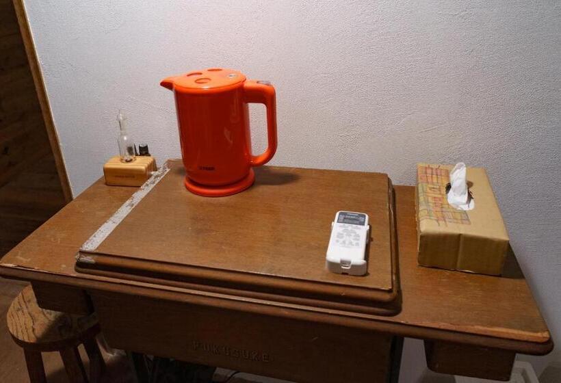 Общежитие ゲストハウス さんかくワサビ Guest House Sankaku Wasabi