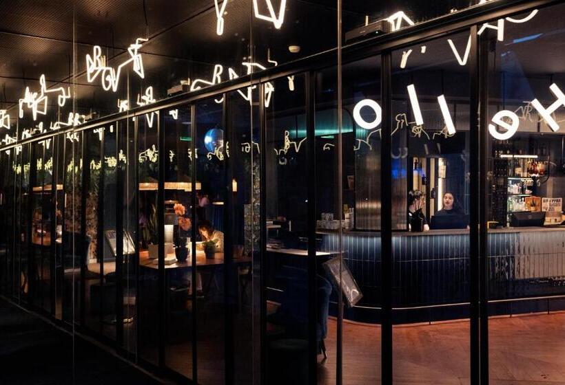 هتل Chic & Basic Gravity