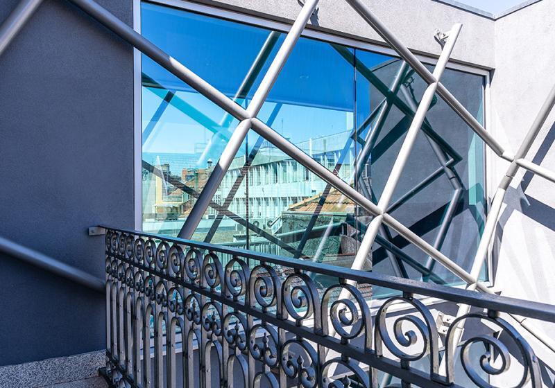 هتل Chic & Basic Gravity