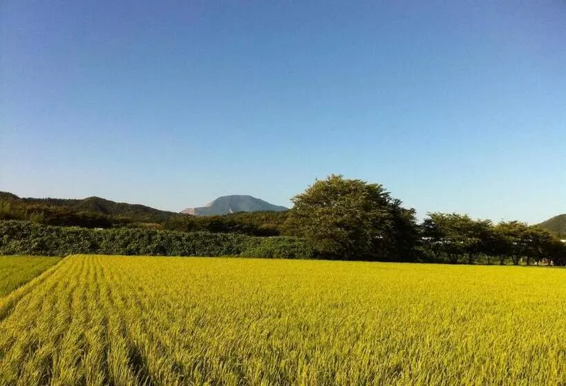 ペンション 快適なアメリカ製トレーラーハウスで非日常グランピング