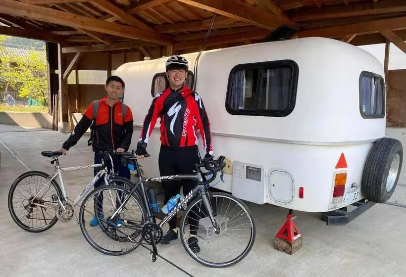 ペンション 快適なアメリカ製トレーラーハウスで非日常グランピング