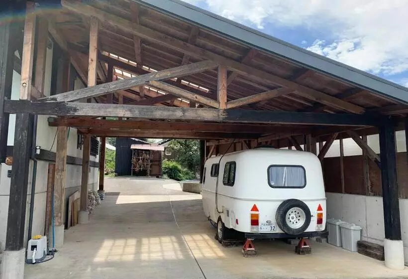 ペンション 快適なアメリカ製トレーラーハウスで非日常グランピング