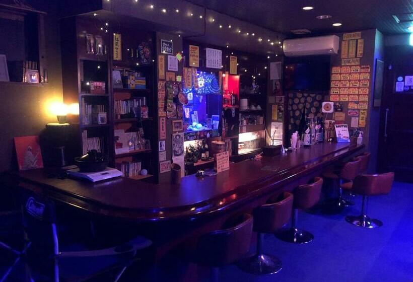 پانسیون 尾道ゲストハウス シータ村