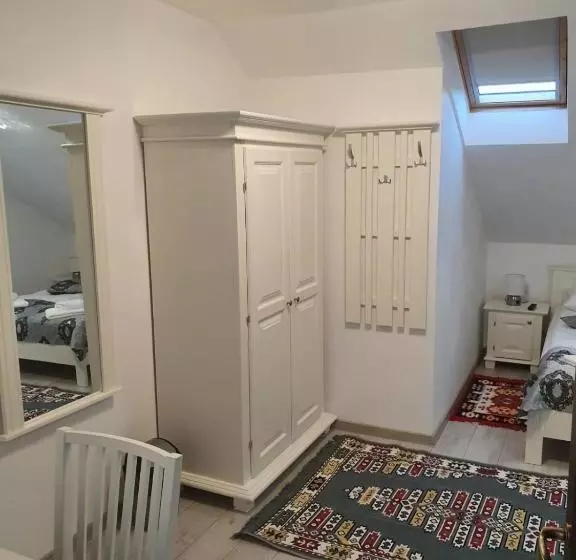 پانسیون Casa Alexandru – Locul în Care Te Simți Acasă