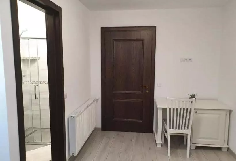 پانسیون Casa Alexandru – Locul în Care Te Simți Acasă