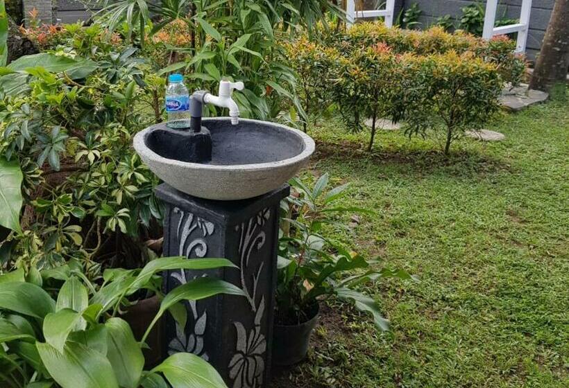 بنسيون Embe Pitoe Syariah Gejayan Mitra Reddoorz