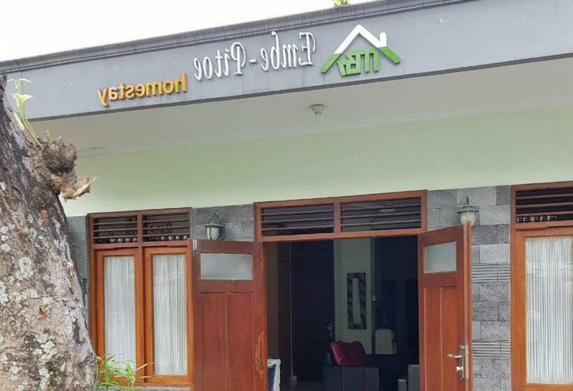 بنسيون Embe Pitoe Syariah Gejayan Mitra Reddoorz