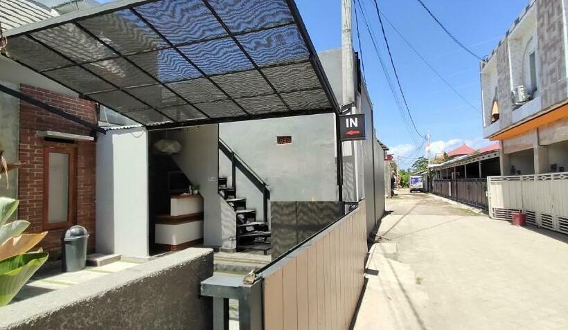 بنسيون Embe Pitoe Syariah Gejayan Mitra Reddoorz