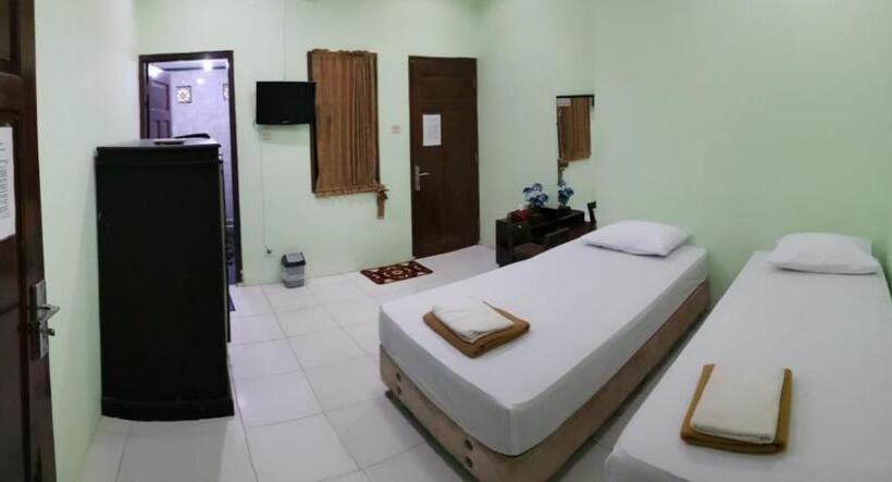 بنسيون Embe Pitoe Syariah Gejayan Mitra Reddoorz