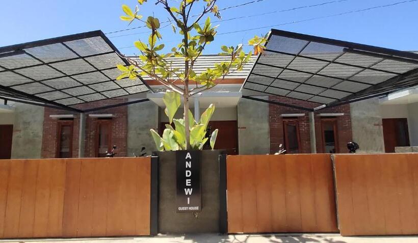 بنسيون Embe Pitoe Syariah Gejayan Mitra Reddoorz