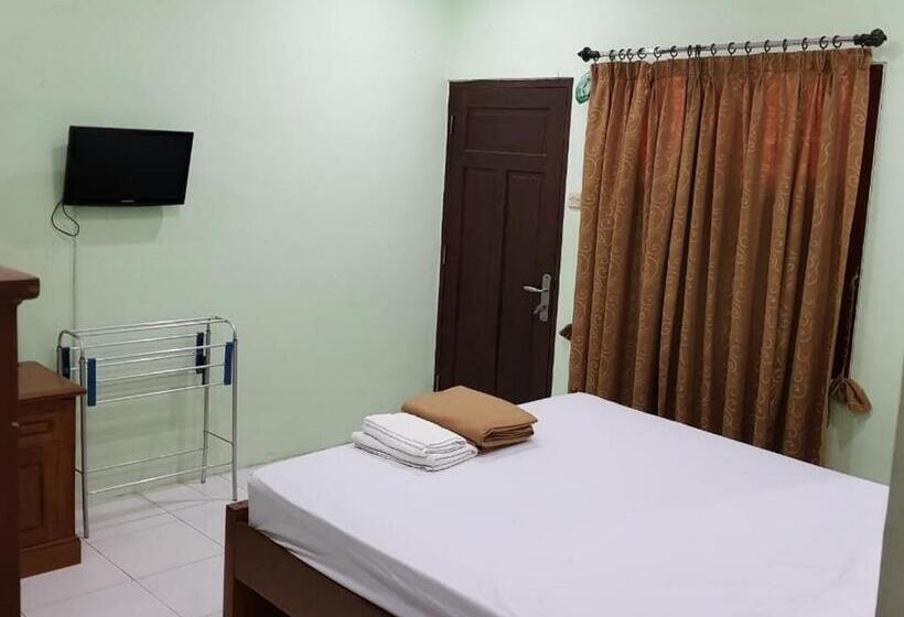 بنسيون Embe Pitoe Syariah Gejayan Mitra Reddoorz