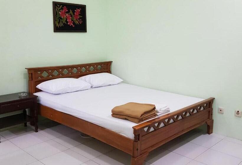 بنسيون Embe Pitoe Syariah Gejayan Mitra Reddoorz