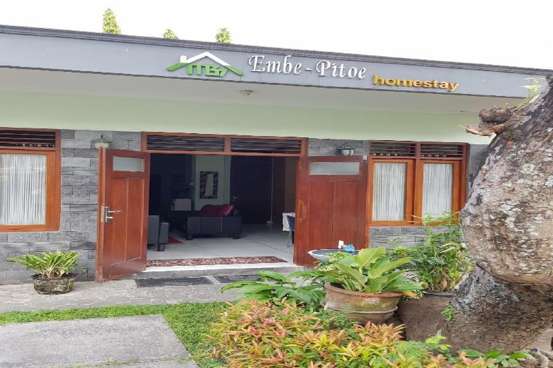 بنسيون Embe Pitoe Syariah Gejayan Mitra Reddoorz