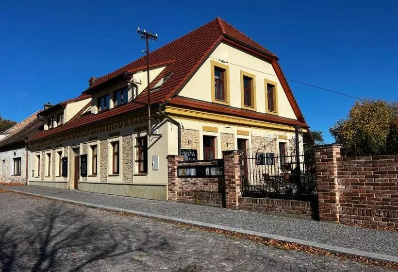 Majatalo Penzion Lacasa