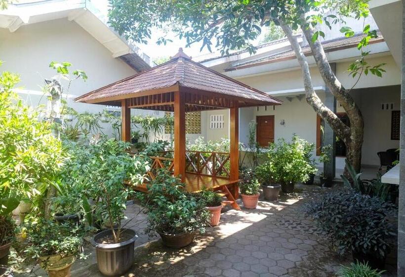 פנסיון Reddoorz Syariah Near Pascasarjana Ugm 3