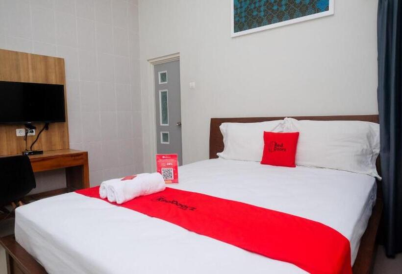 פנסיון Reddoorz Syariah Near Pascasarjana Ugm 3