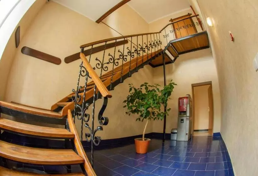 Retkeilymaja гранд хостел