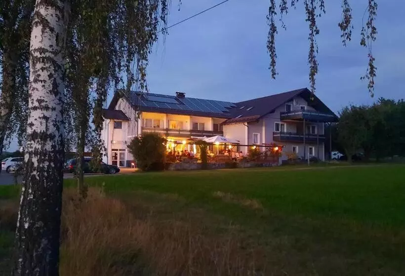 Retkeilymaja Chambtaler Hof