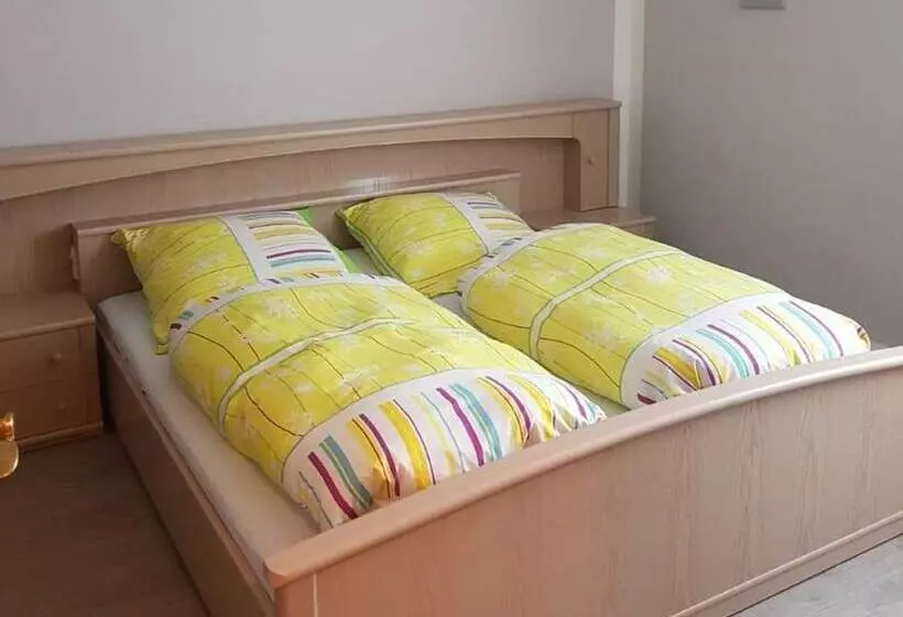 Retkeilymaja Chambtaler Hof