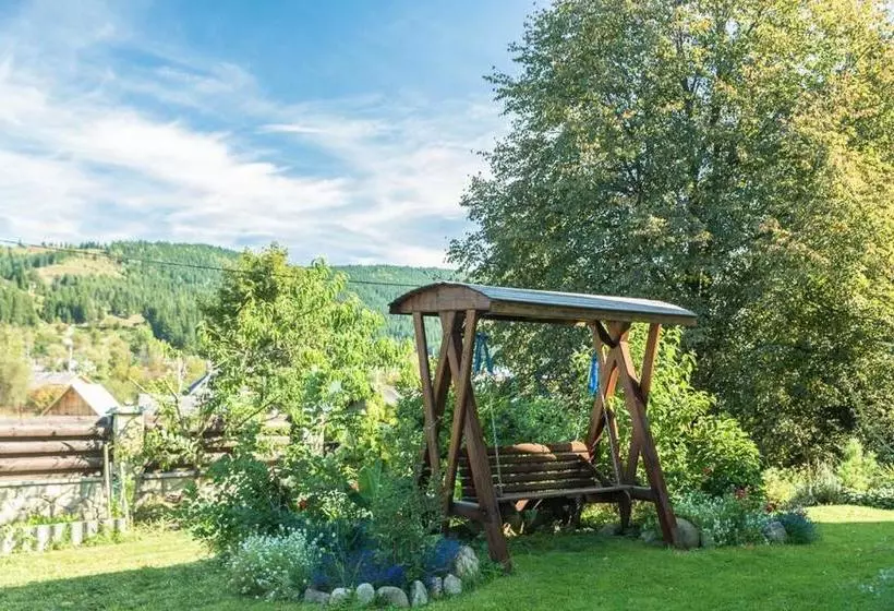Aamiaismajoitus (B&B) старе подвір я