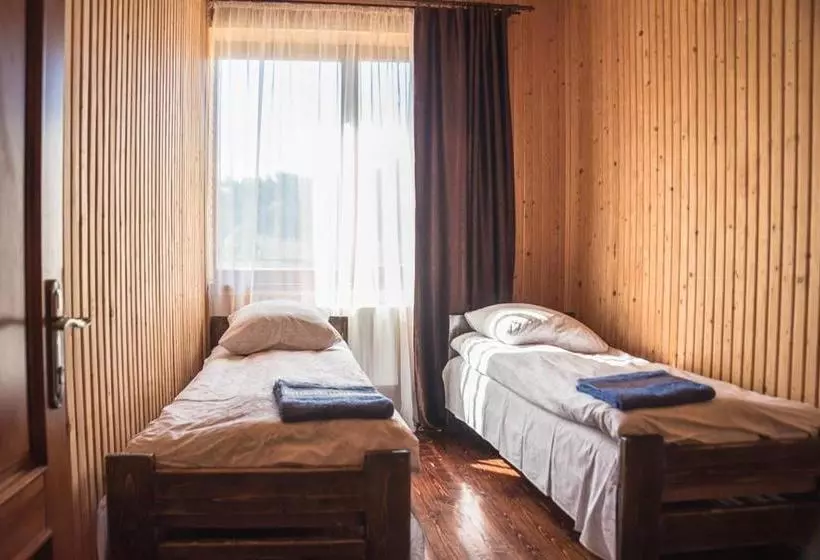 Aamiaismajoitus (B&B) старе подвір я