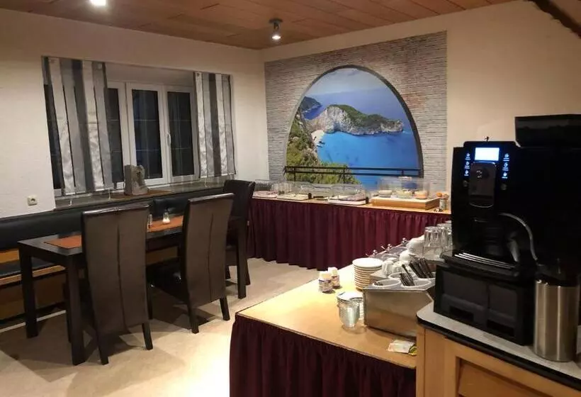 Aamiaismajoitus (B&B) Landhotel Müller Im Donautal