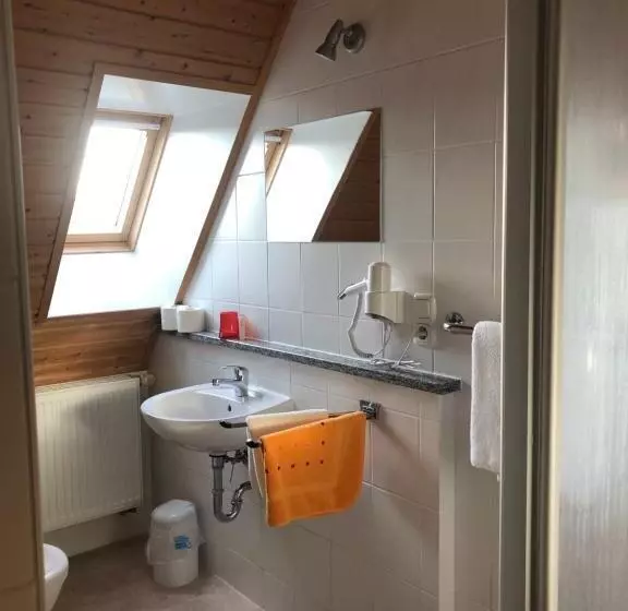 Aamiaismajoitus (B&B) Landhotel Müller Im Donautal