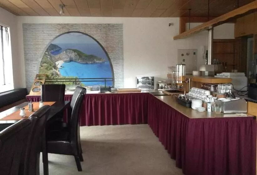 Aamiaismajoitus (B&B) Landhotel Müller Im Donautal