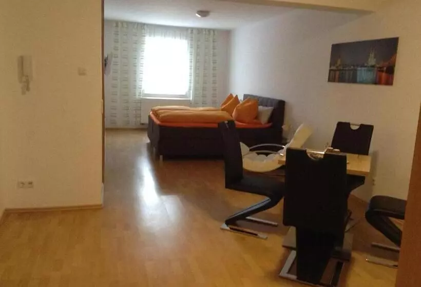 Aamiaismajoitus (B&B) Landhotel Müller Im Donautal