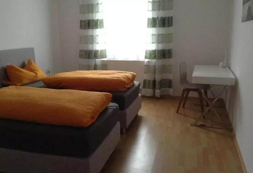 Aamiaismajoitus (B&B) Landhotel Müller Im Donautal