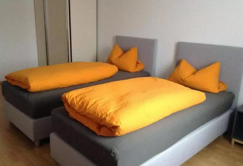 Aamiaismajoitus (B&B) Landhotel Müller Im Donautal