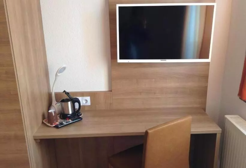 Aamiaismajoitus (B&B) Landhotel Müller Im Donautal