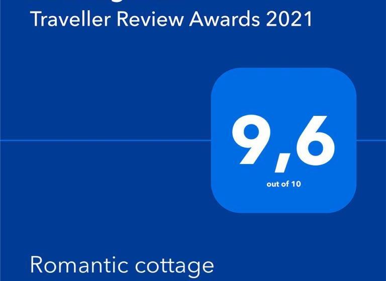 Aamiaismajoitus (B&B) Romantic Cottage