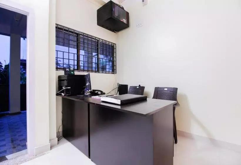 ホテル Aditya Guest House