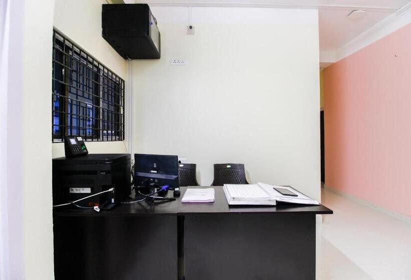 هتل Aditya Guest House