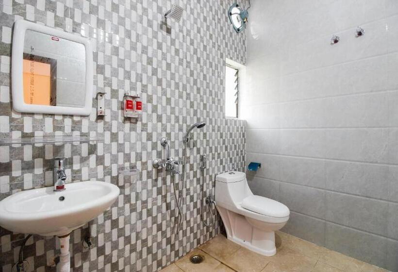 هتل Aditya Guest House