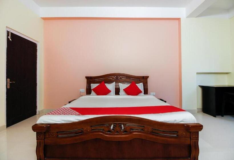 هتل Aditya Guest House