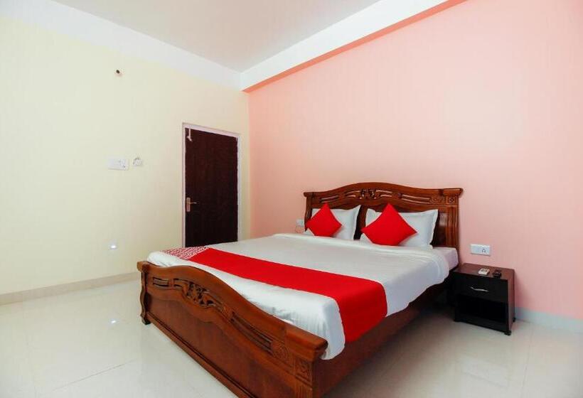 هتل Aditya Guest House