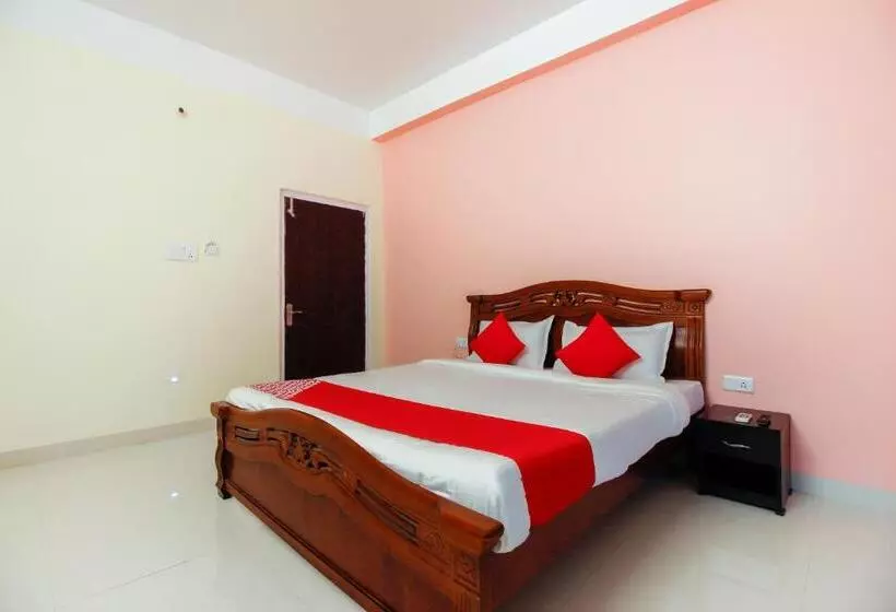 ホテル Aditya Guest House
