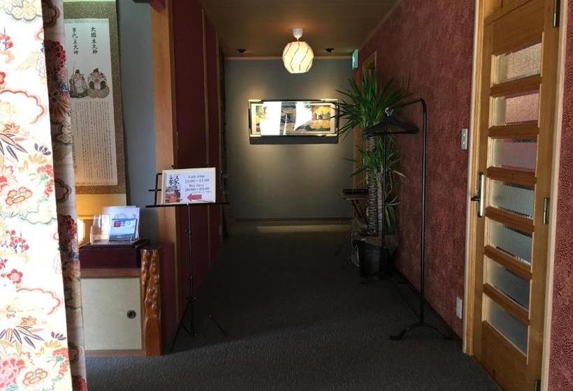 Пансион オーベルジュ美の浜 流石