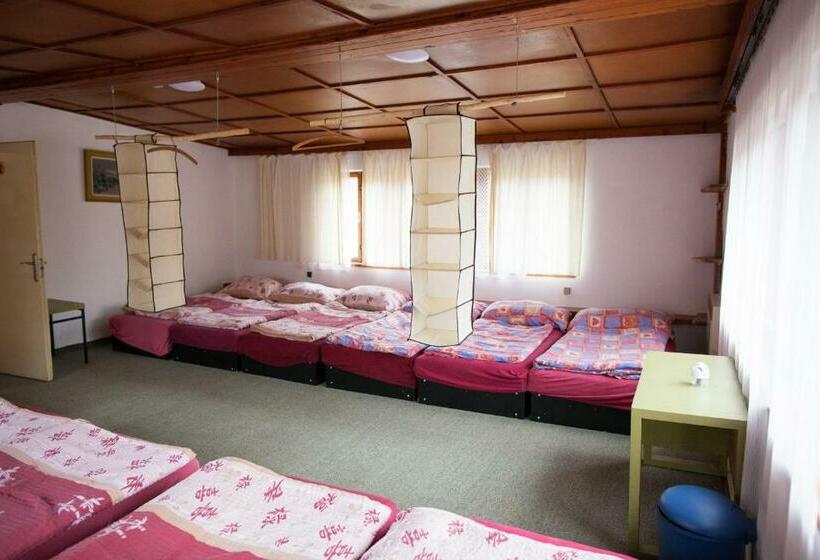 ペンション Galerka Líšný