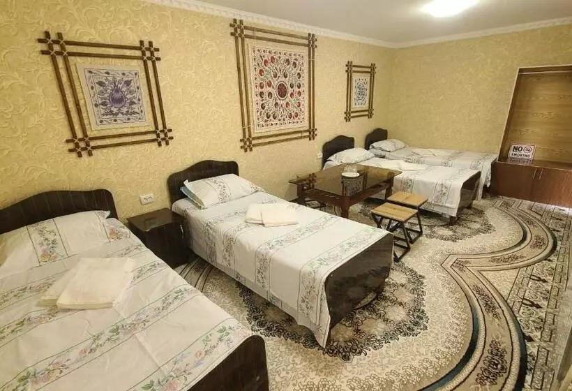 ペンション Marhabo Guesthouse