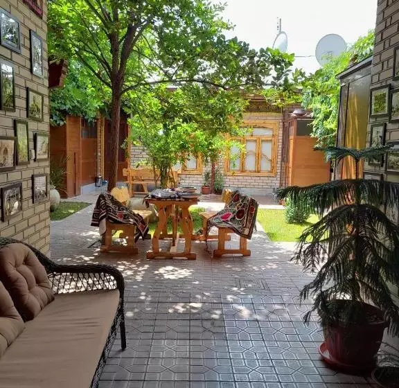 ペンション Marhabo Guesthouse