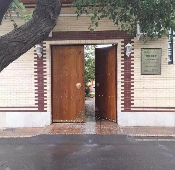 ペンション Marhabo Guesthouse