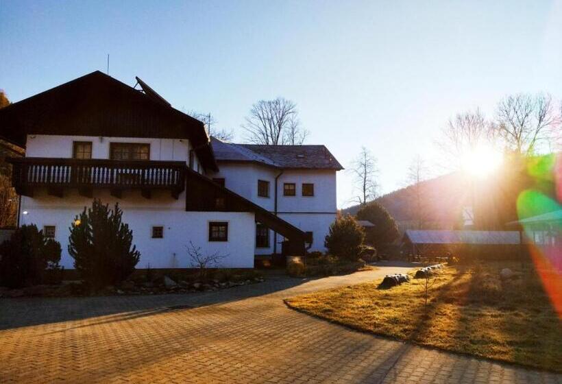 膳宿费 Penzion Klášterský Mlýn