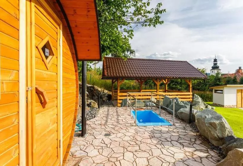 Majatalo Restaurace A Penzion Pod Lipami Metylovice