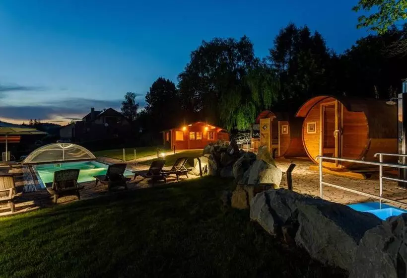 Majatalo Restaurace A Penzion Pod Lipami Metylovice