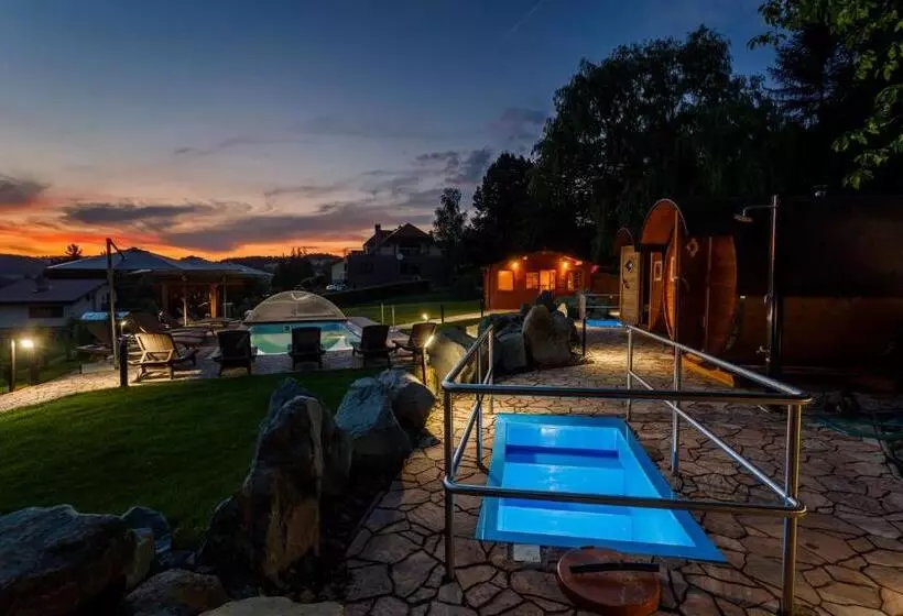 Majatalo Restaurace A Penzion Pod Lipami Metylovice