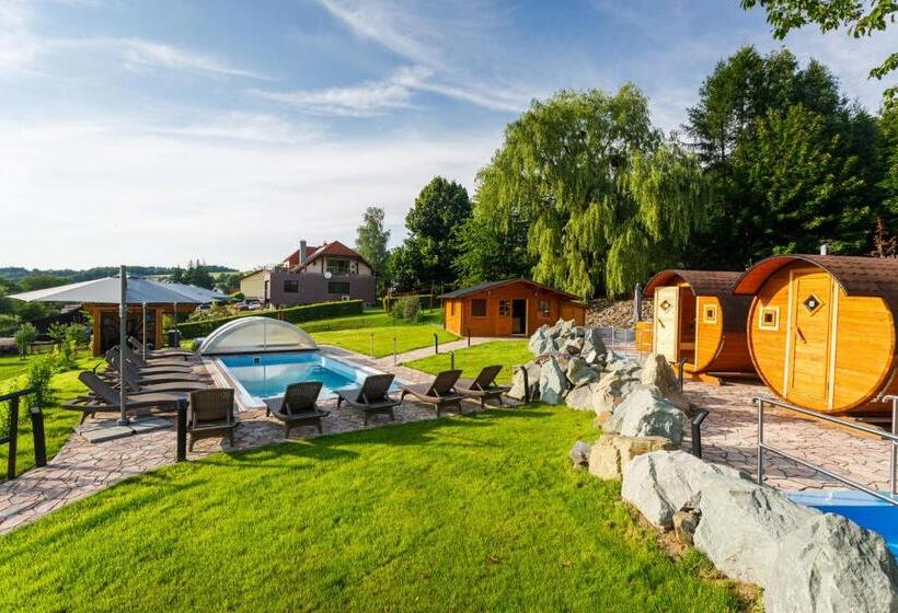 פנסיון Restaurace A Penzion Pod Lipami Metylovice